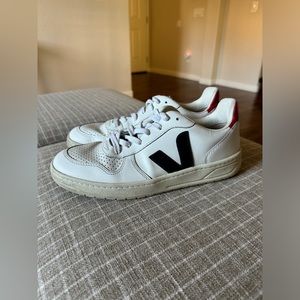 Veja Men's V-10 White / Nautico Pekin | Size EU: 41